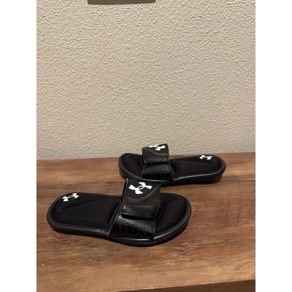 NEW Under Armour Black Boy Slides / Sandals with Adjustable Strap Size 12k
